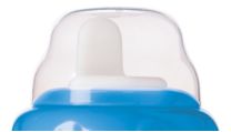 Snap-top lid keeps spout clean