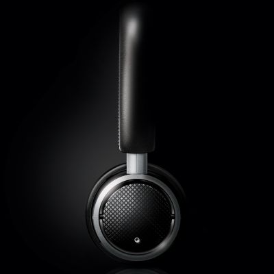 Acoustics closed-back design