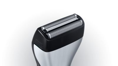 Dual foil shaver with trimmer