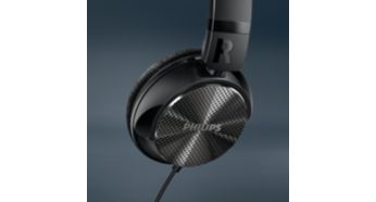 Closed-back design blocks out noise for noise isolation