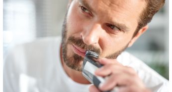 Precíziós formázó és fésű a nehezen elérhető területek kiigazításához