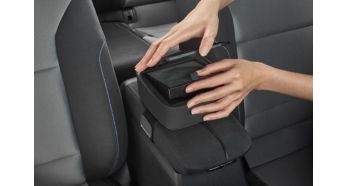 Including 2m 12V power cable and mounting accessories