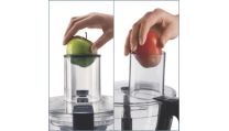 In de XL-vultrechter kunt u hele stukken fruit of groenten verwerken
