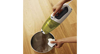 One-step click-off nozzle for easy emptying