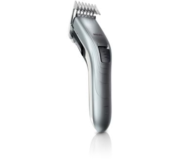 With adjustable comb Hair clipper
