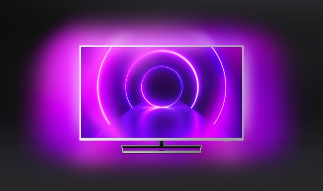 Philips 2020: 9005 LCD Series with Ambilight 4