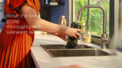 Philips Espresso 5400 series, tutorial how to clean and maintain