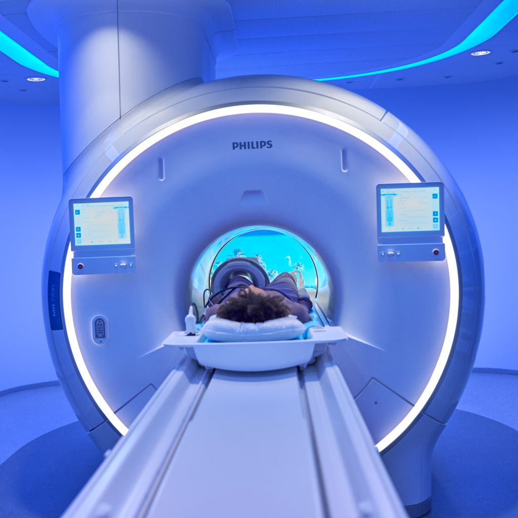 Patient in an MR system