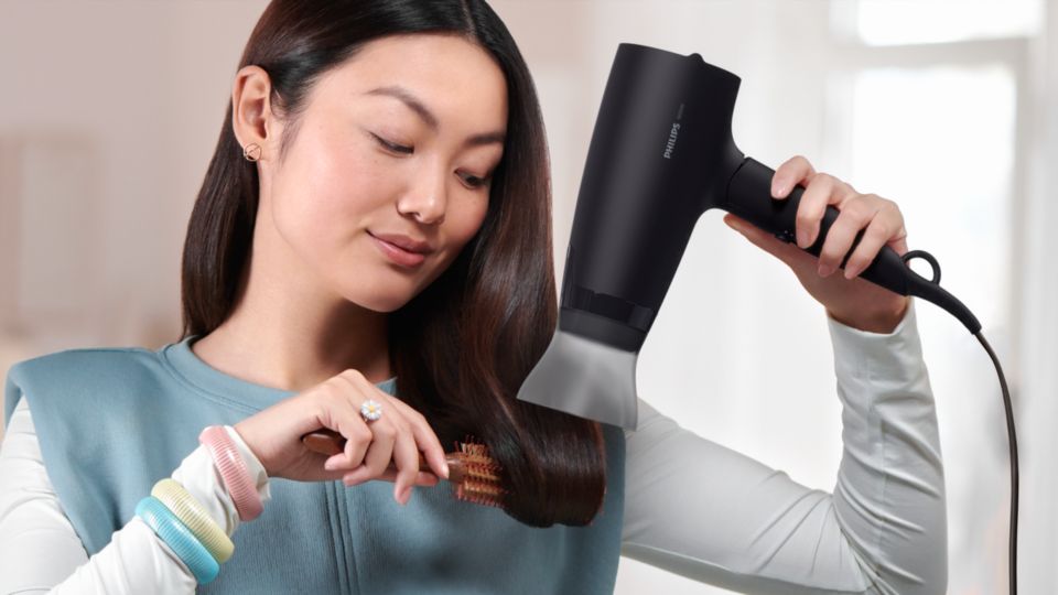 3000 Series Hair Dryer BHD308/10 | Philips