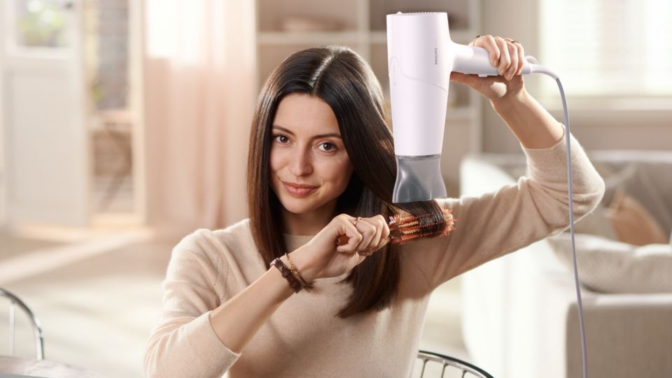 Sấy tóc nhanh khô, bảo vệ tóc không bị quá nóng**
