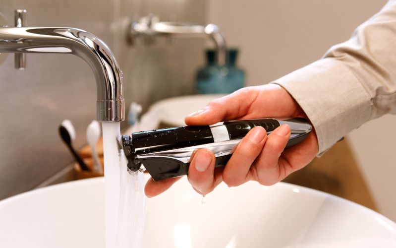 Cum Ar Fi Să Ai Ghidaj Laser Când Îți Tunzi Barba?