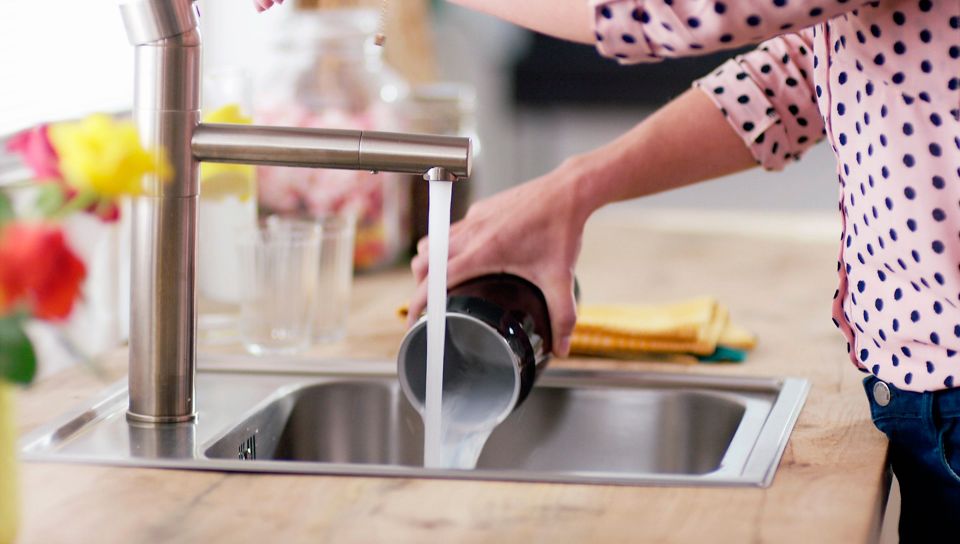 Delonghi Distinta и Philips Milk Twister - какой вспениватель молока выбрать?