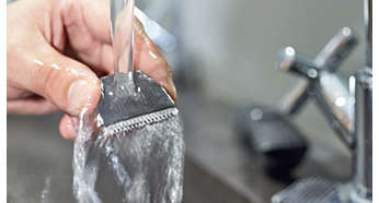 Detacheable head for easy cleaning