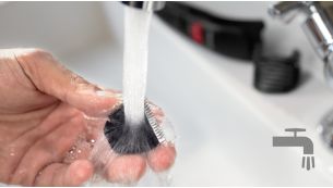 Detachable head for easy cleaning