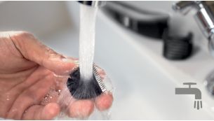 Detachable head for easy cleaning