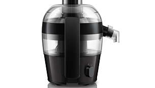 Easy checking of the pulp with see-through pulp container | Philips Compact Juicer HR1836