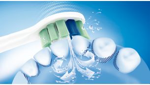 Grâce au mouvement de nettoyage dynamique Philips Sonicare, le fluide passe entre les dents