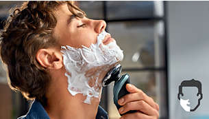 Rasage confortable à sec ou rafraîchissant sur peau humide grâce à AquaTec