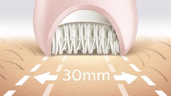 Widest epilation head for optimal hair removal in one stroke