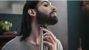 Metal trimmer precisely trims beard, hair and body