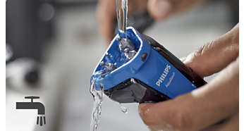 Suya %100 dayanıklı tıraş makinesi musluğun altında yıkanabilir
