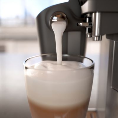 Капучинатор LatteGo быстро создает нежнейшую молочную пену