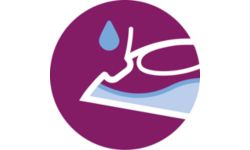 Широкое отверстие для удобного наполнения водой*