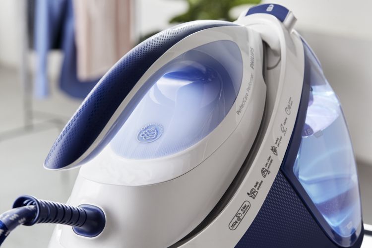 Powerful continuous steam for ultra faster ironing