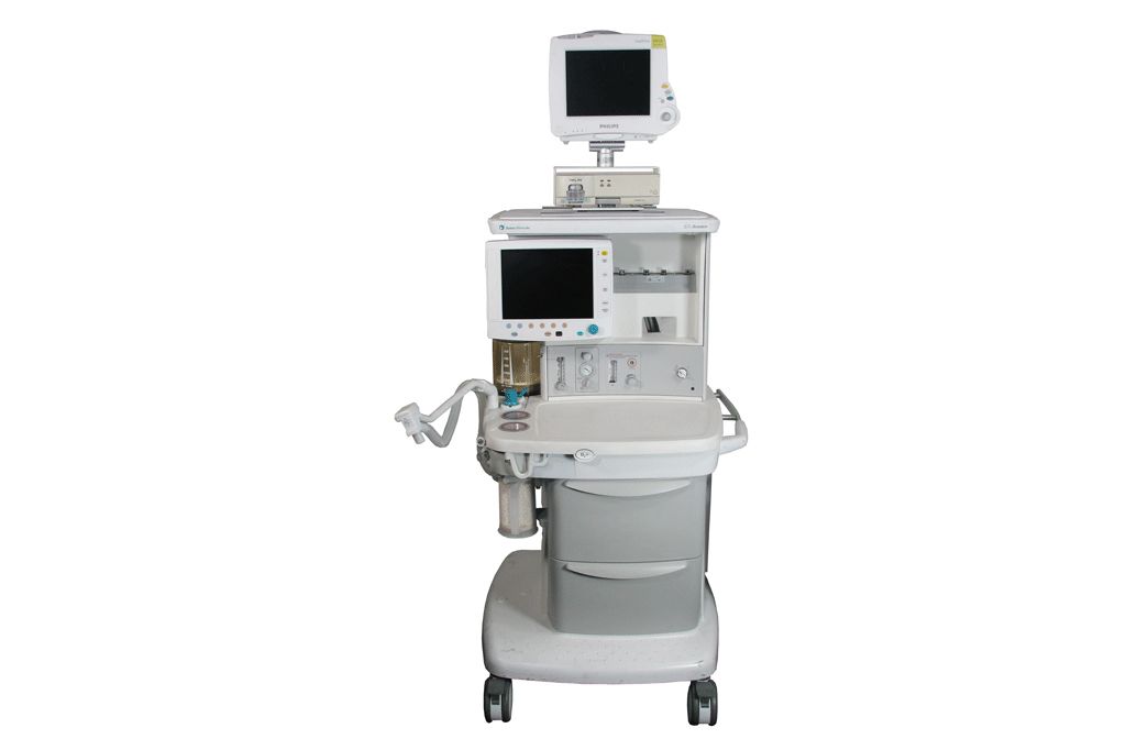 IntelliVue MP20/30: GE Avance Top She... || 1