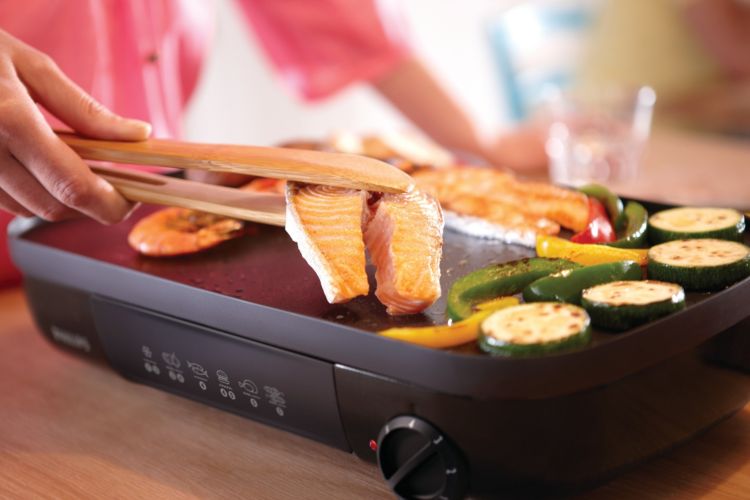 Flip the plate to grill your way