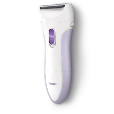 shaving bikini line with electric shaver