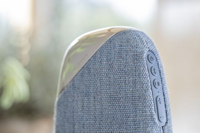Philips Audio 2020: Bluetooth-Lautsprecher TAJS30/00 - Design Georg Jensen Philips Audio 2020: Bluetooth-Lautsprecher TAJS30/00 - Design Georg Jensen