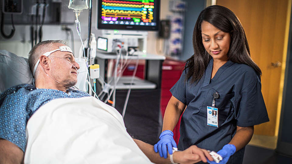 Patient Monitors IntelliVue MX750 and IntelliVue 850 - Media library ...