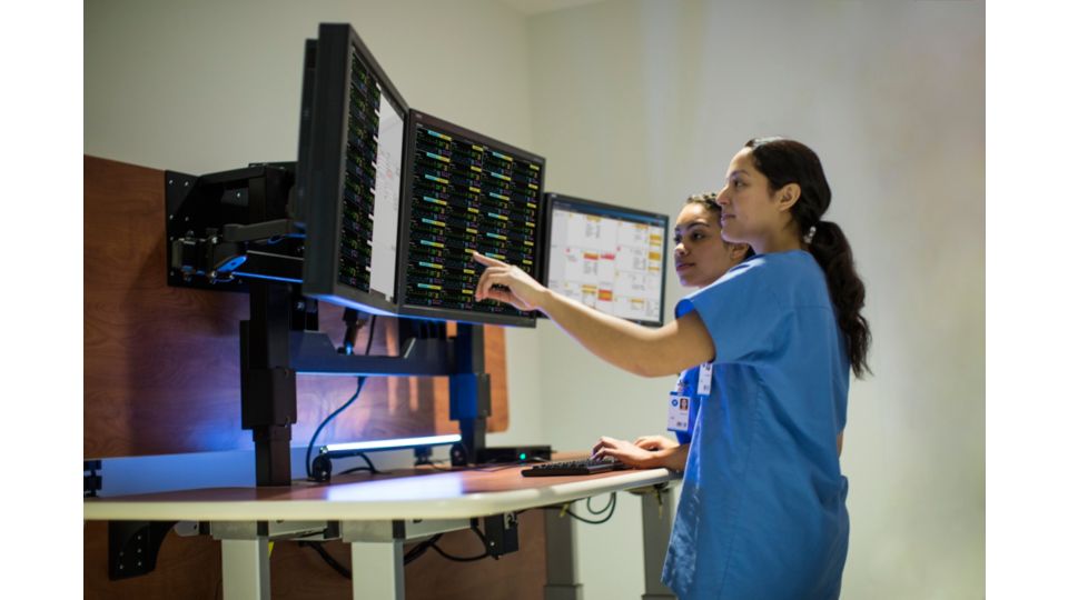 Monitoring patient data with Philips enterprise patient monitoring ecosystem