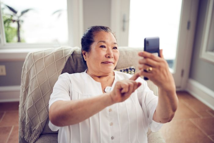 Patient wearing MCOT at home