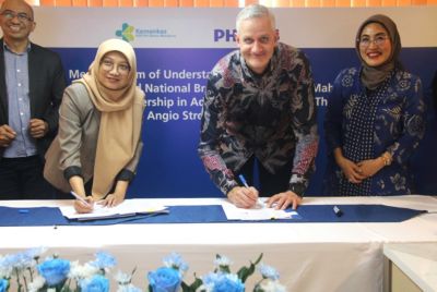 Leaders from Philips and RSPON sign MoU to advance stroke care in Indonesia