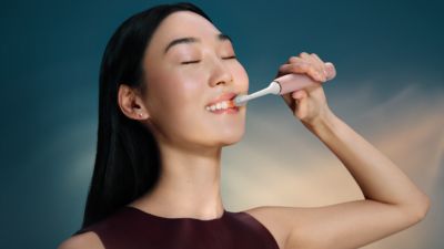 Sonicare Prestige 9900 Rechargeable Toothbrush - thumbnail 7
