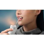 The flossing tip for sensitive gums