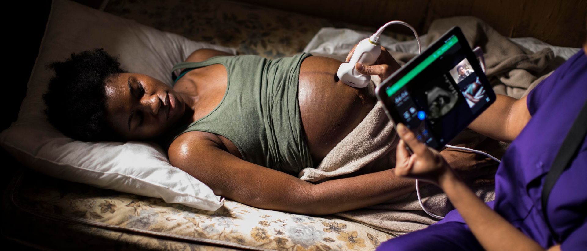 Midwife uses Lumify