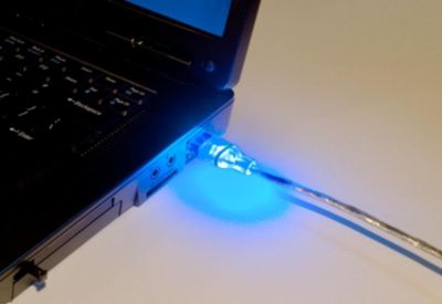 LED power indicator for confirmation at a glance