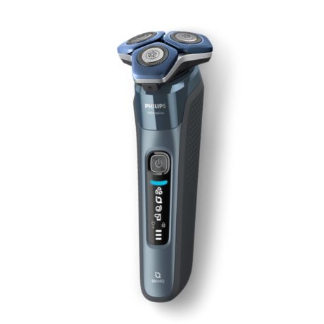 S7882/65  Shaver series 7000 S7882/65 Wet & Dry electric shaver