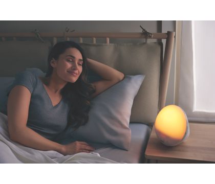 Philips SmartSleep Wake-up Light, Colored Sunrise and Sunset Simulation, 5  Natural Sounds, FM Radio & Reading Lamp, Tap Snooze, HF3520/60