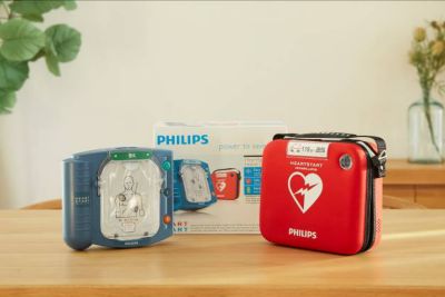 フィリップス HeartStart HS1 家庭用 AED 製品ディスプレイ