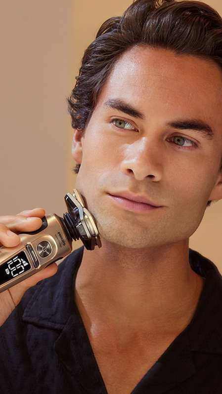 Wet & Dry Electric Shaver 9000 Prestige | Philips Norelco Wet & Dry Electric Shaver 9000 Prestige | Philips Norelco
