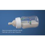 Ein Sauger gefüllt mit Milch, nicht mit Luft