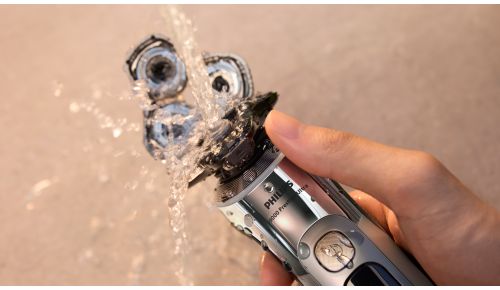 Se abre con un toque para una limpieza sencilla