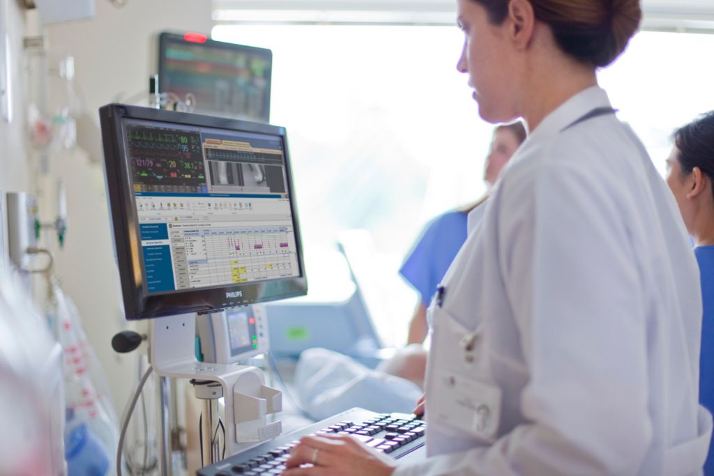 Enhances patient care coordination