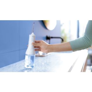 Sonicare Cordless Power Flosser DiamondClean 9000
