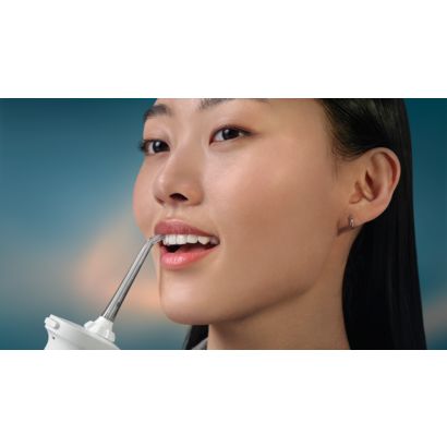 The flossing tip for sensitive gums
