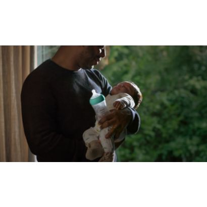 תומכת בקצב השתייה האישי של התינוק